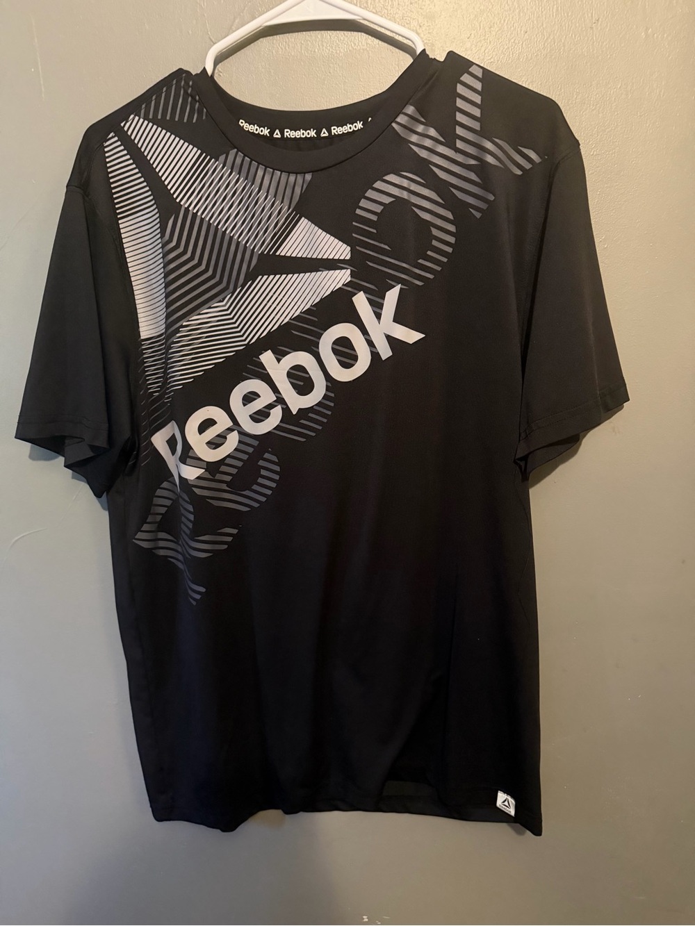 Reebok Black Short Sleeve Tee with Diagonal Gray Logo